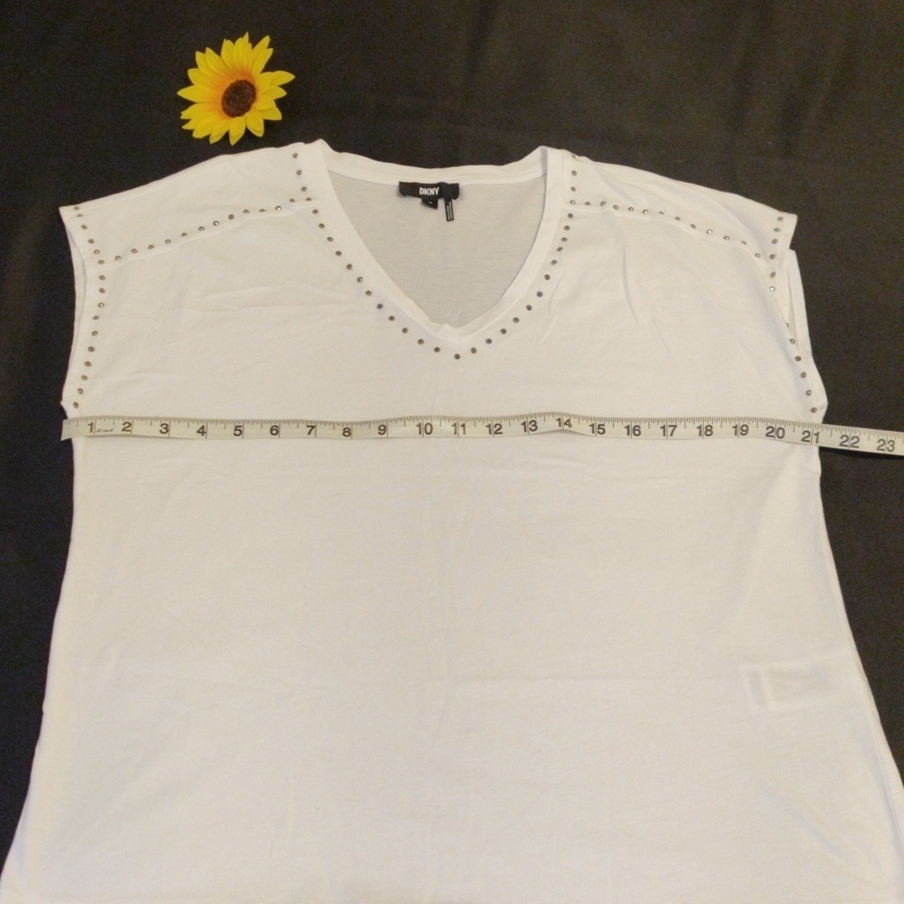 DKNY Lightweight Sleeveless V-neck studded top. - Picture 8 of 9